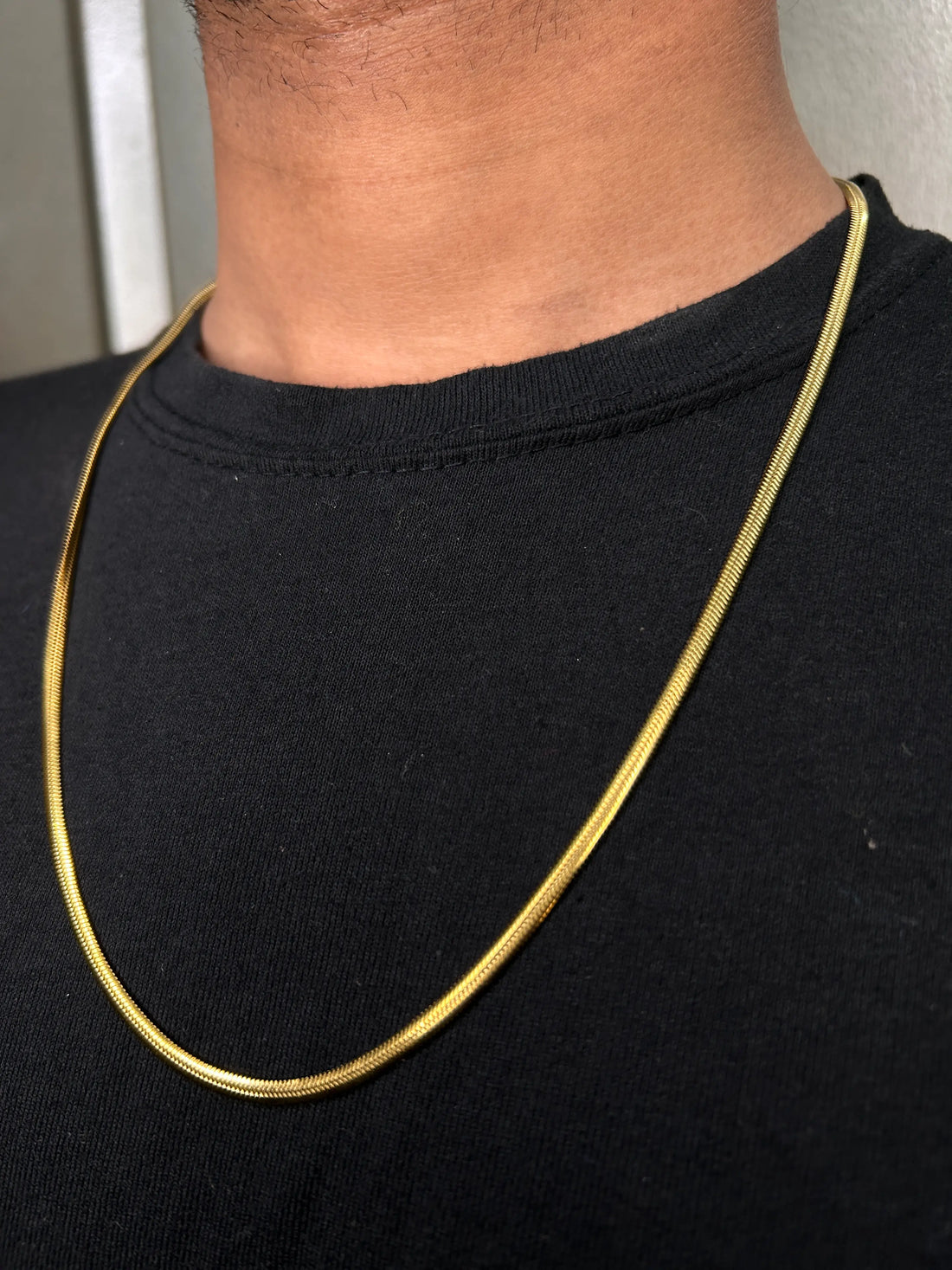 Premium Gold Snake Chain Necklace – Minimalist & Sleek Design
